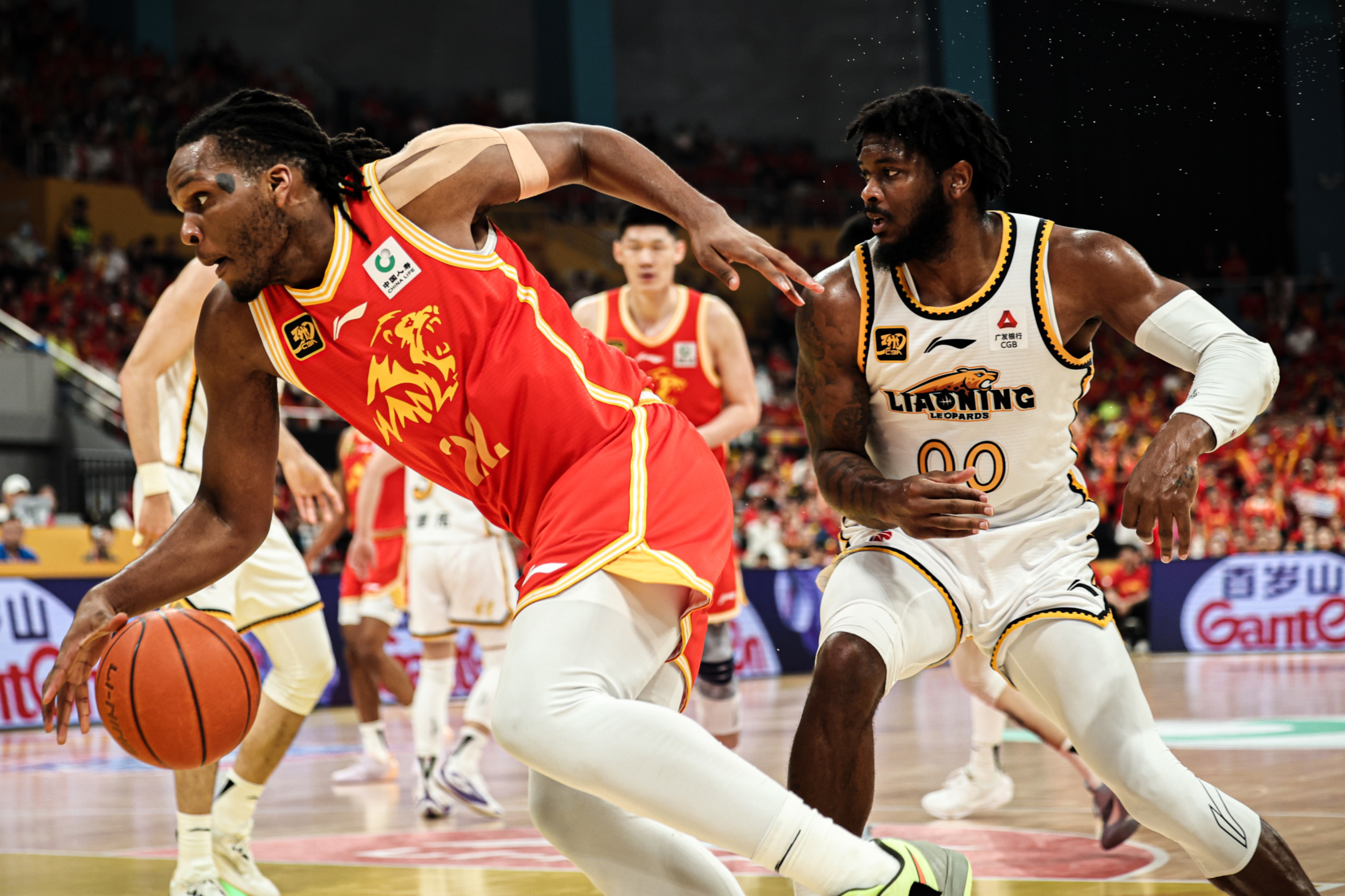 包含新疆广汇训练开放日，今夜再遭质疑引欢呼，NBA总决赛在即，球队文化再被提及的词条-星空体育app