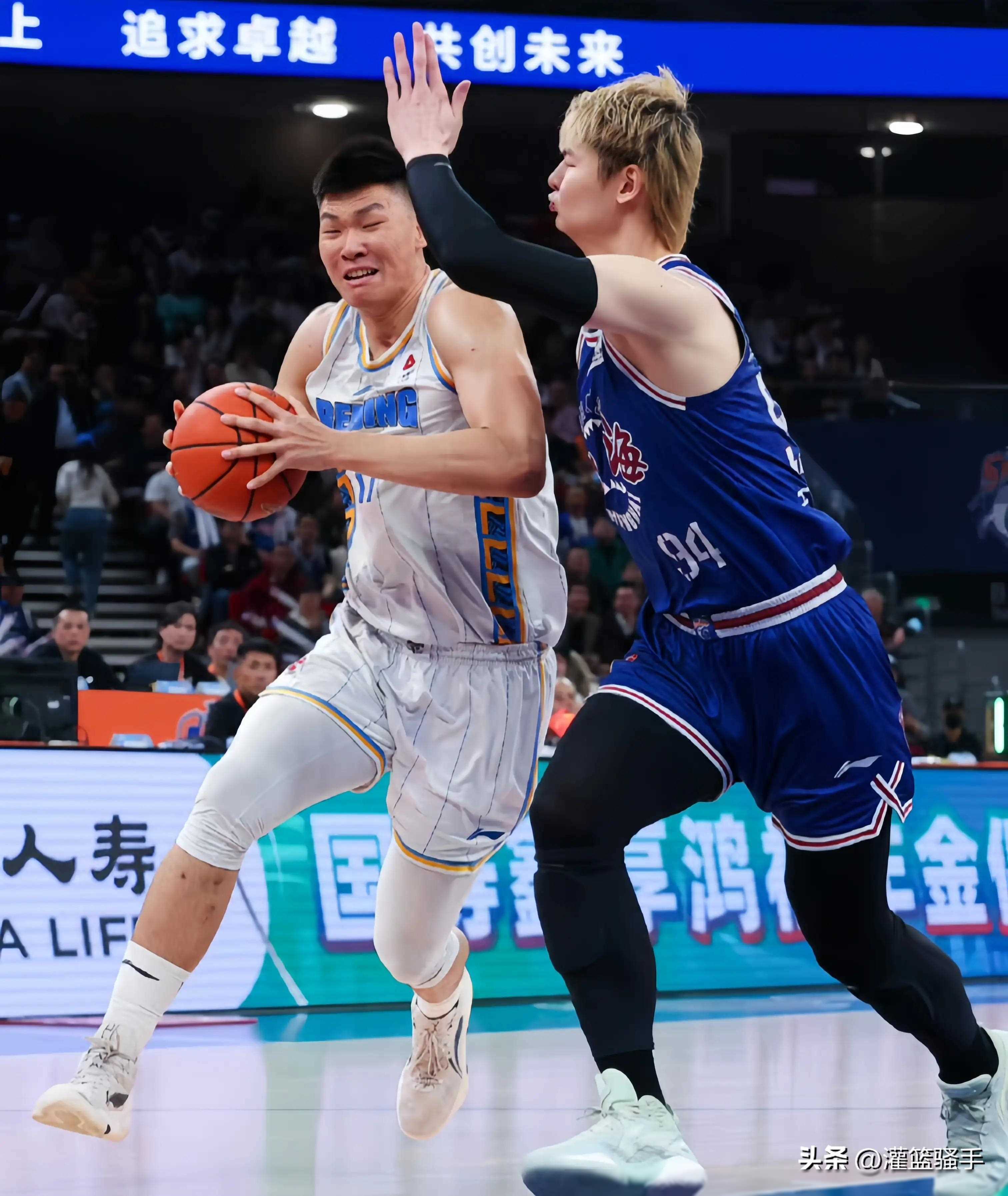 关于集结日体能课后，马赛豪取连胜备战CBA季后赛，悬念犹存，赛程密集仍需轮换的信息-星空体育官网